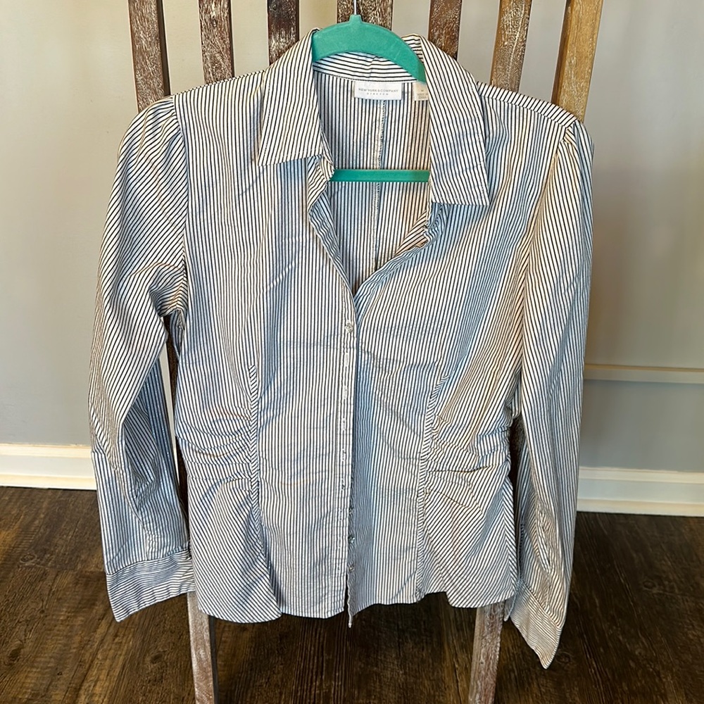 Women's New York & Company Blouse Button Down Shirt